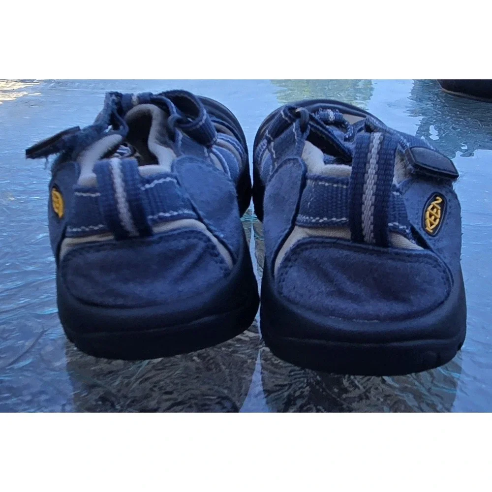 Keen Sandal Kids Size 1  Blue